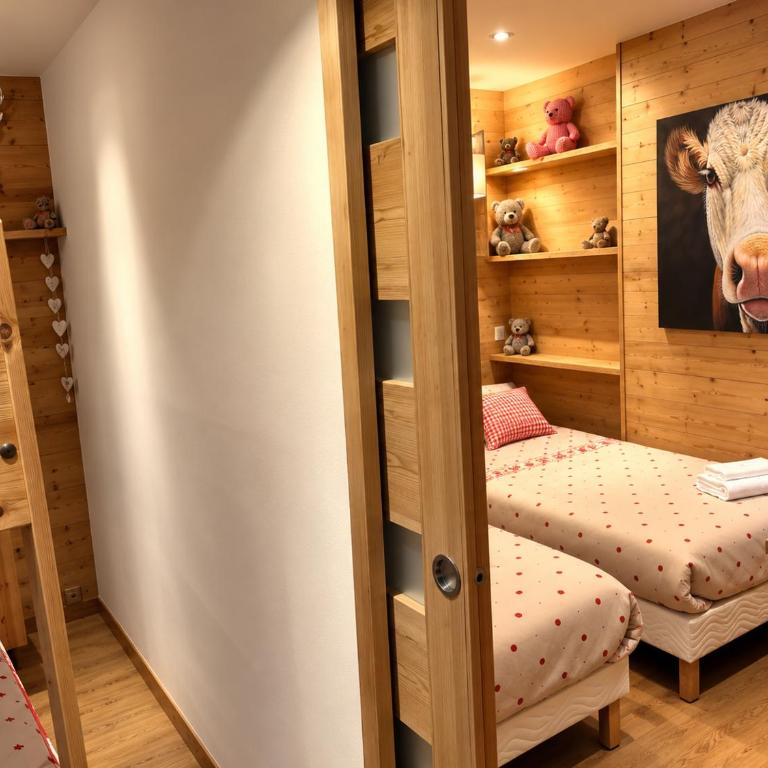 FACE VILLAGE ENFANTS, 3 CHAMBRES, EN CENTRE - Appartement 3 Chambres - 20
