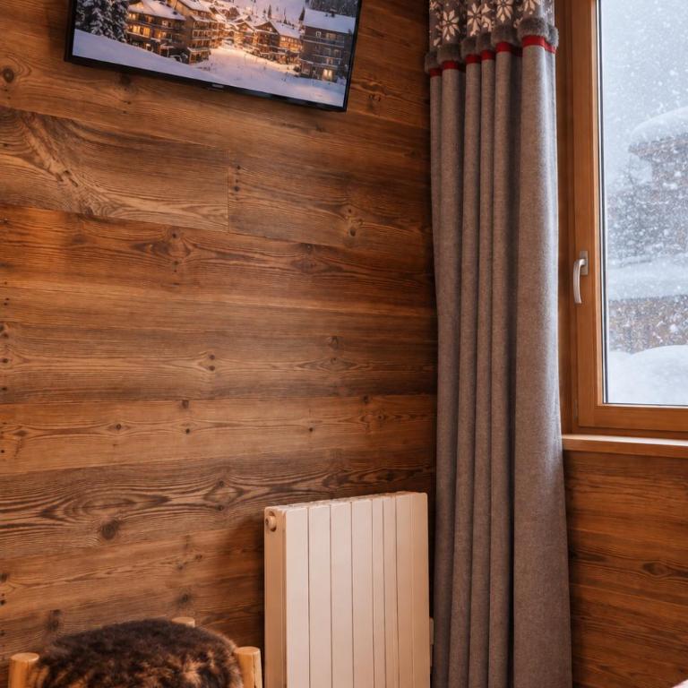 FACE VILLAGE ENFANTS, 3 CHAMBRES, EN CENTRE - Appartement 3 Chambres - 23