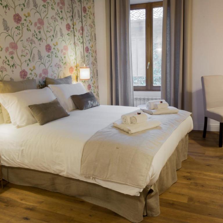 i Fiori de' Mario Suites - Camera Matrimoniale Deluxe - 1