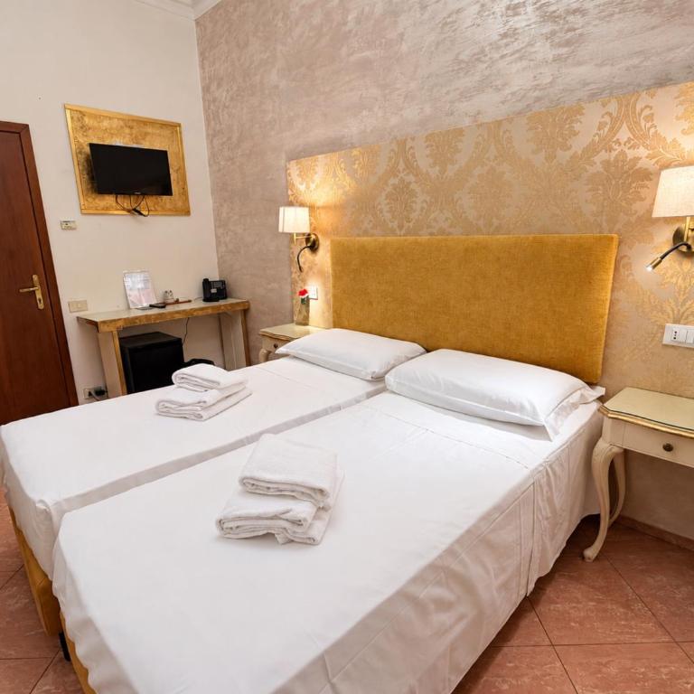 Hotel Canal - Camera Matrimoniale Superior - 3