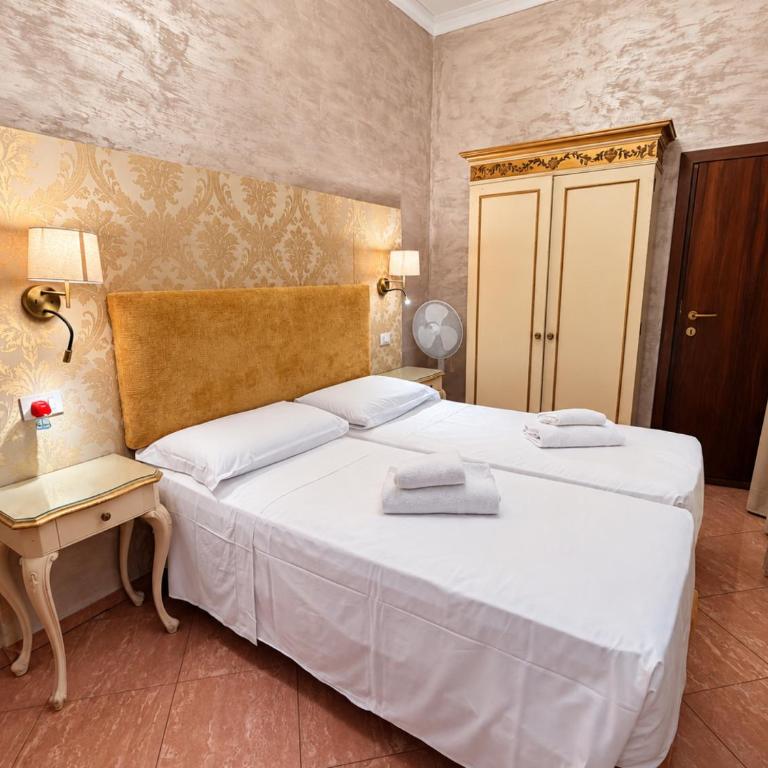 Hotel Canal - Camera Matrimoniale Superior - 18