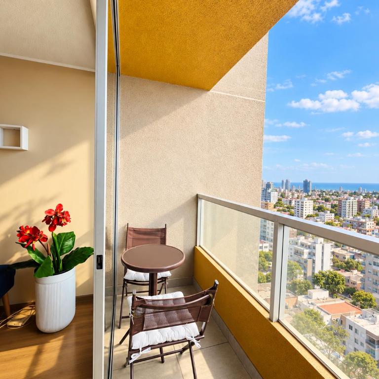 Amplio departamento familiar con vista panorámica - Apartamento de 3 dormitorios - 12