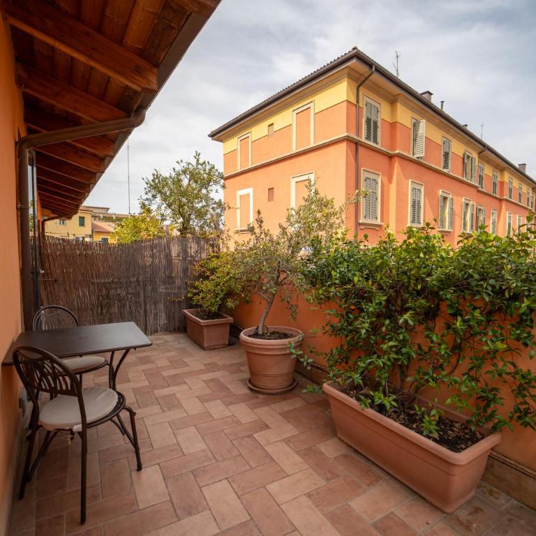 Hotel Il Guercino - Camera Matrimoniale Deluxe con Balcone - 2