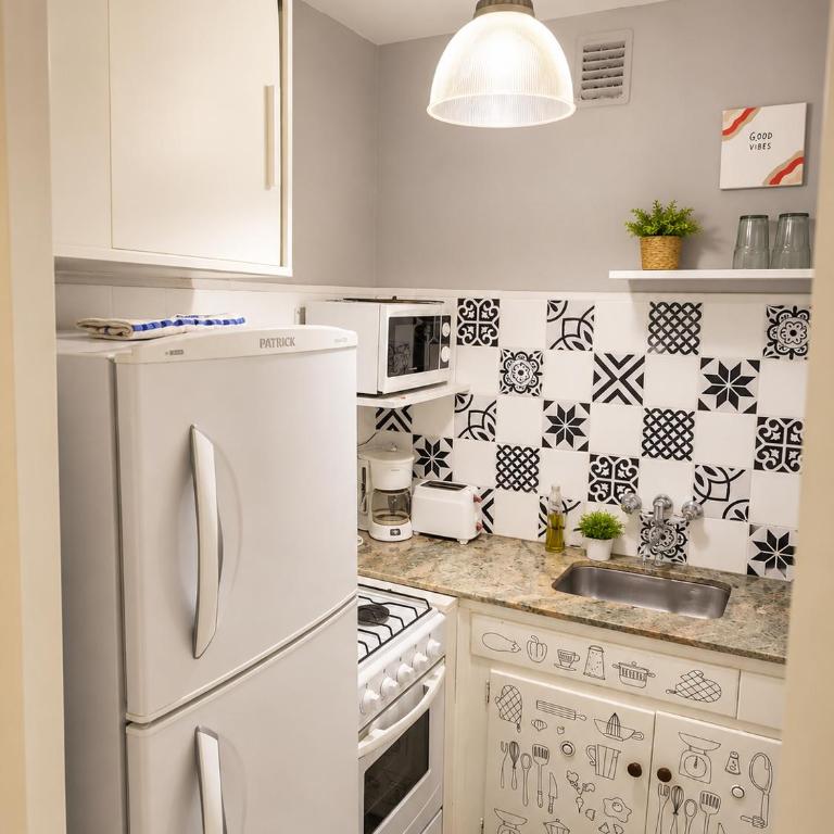 Funcional depto 2 al frente en Maral 14 Soleado centrico y con wifi rápido - One-Bedroom Apartment - 7