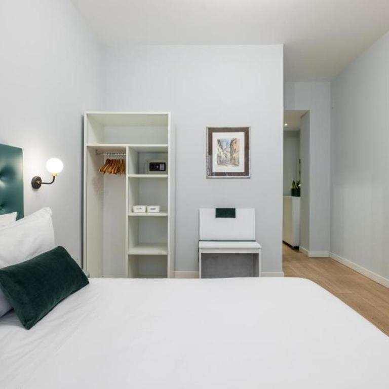Domus Bella Roma - Chambre Double Deluxe avec Balcon - 4