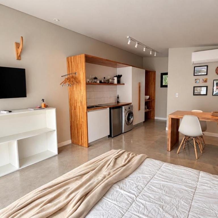 Cabin 1 - Casa en complejo para 2 personas con parrilla y jacuzzi en Acantilados - Hola Sur - Estudio - 3