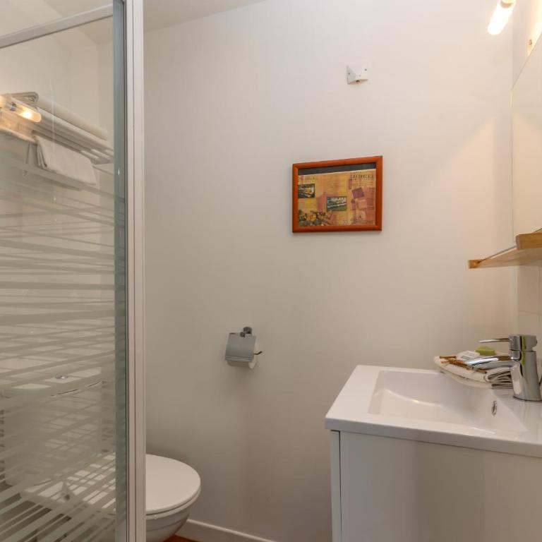 Les Chambres de Jeannette - Chambre Double Supérieure - 8