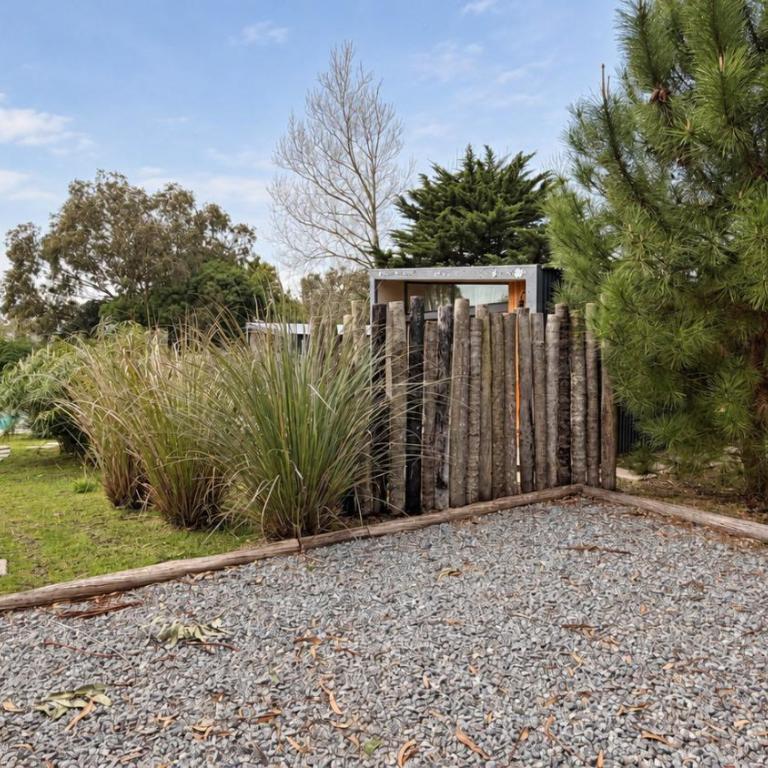 Cabin 2 - Casa en complejo para 2 personas con parrilla y pileta en Acantilados - Hola SurHola Sur - Estudio - 13