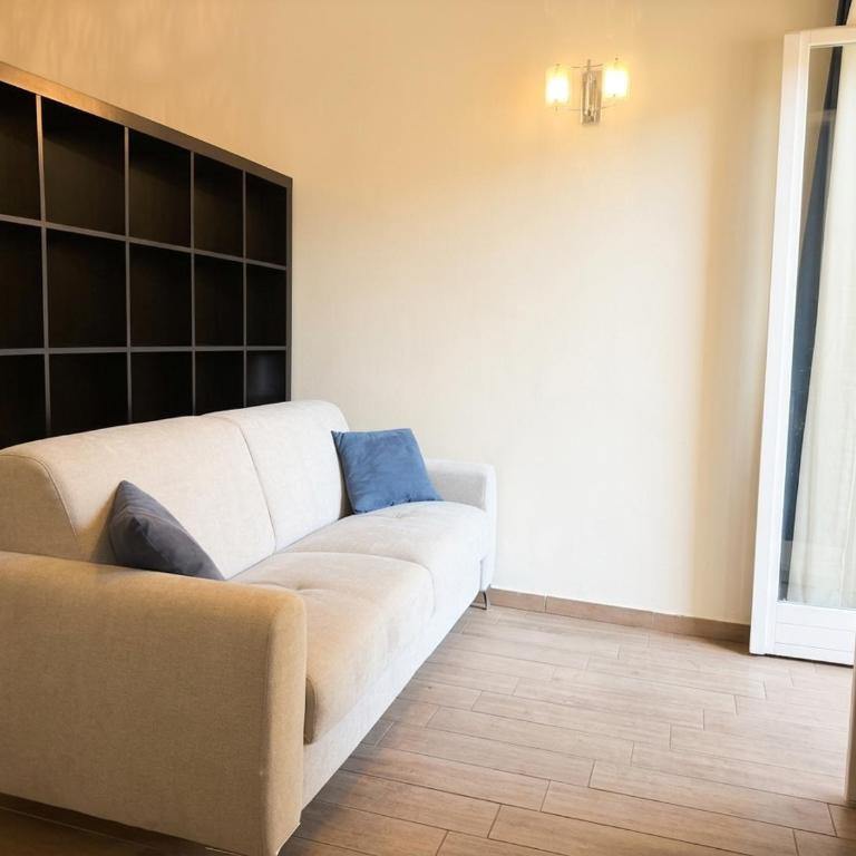 Suite Cerchio 2 - City Center - Appartamento Monolocale con 1 Letto Matrimoniale - 2