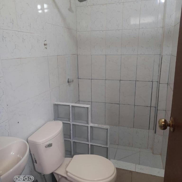 WiFi, TV y Cocina A 15 Min Aeropuerto - Apartamento de 1 dormitorio - 11