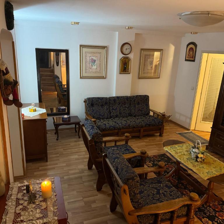 Zemun Old Town Apartment - Deluxe-Apartment mit 2 Schlafzimmern und Gartenblick - 4
