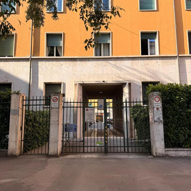4 Rooms near MAMbo - Parking - Train Station - Appartamento - 18