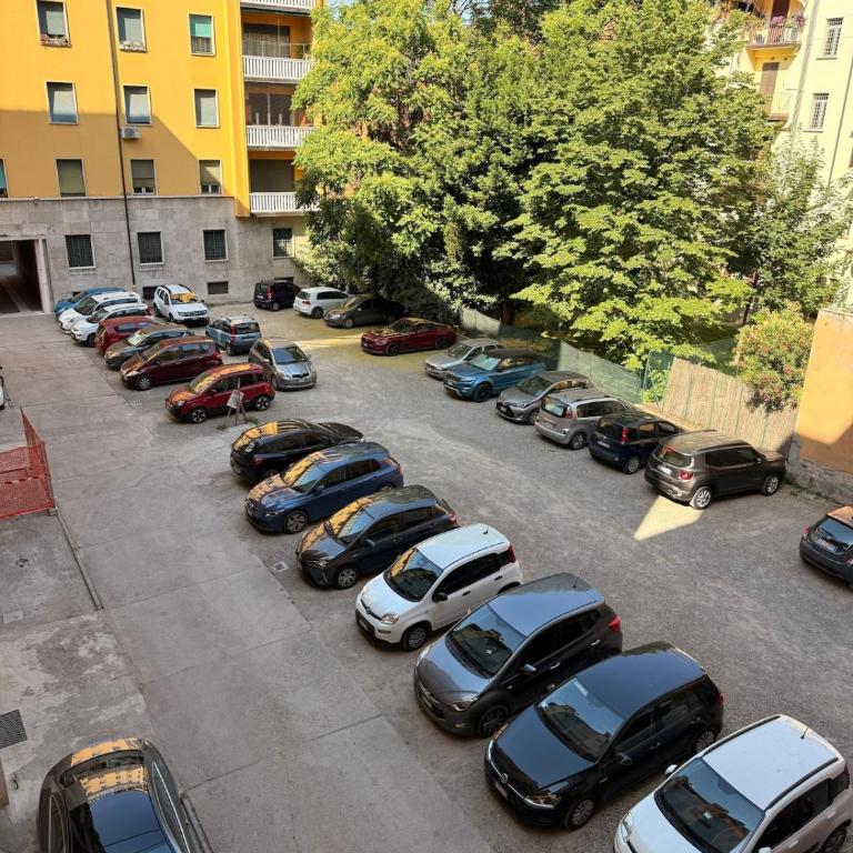 4 Rooms near MAMbo - Parking - Train Station - Appartamento - 19