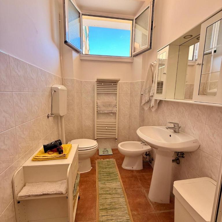 4 Rooms near MAMbo - Parking - Train Station - Appartamento - 20