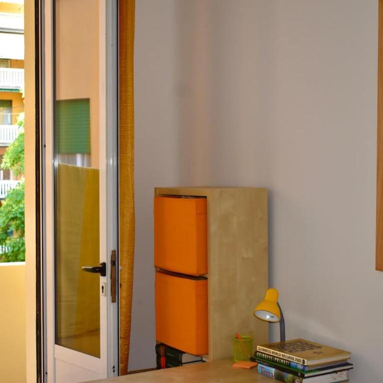 4 Rooms near MAMbo - Parking - Train Station - Appartamento - 34