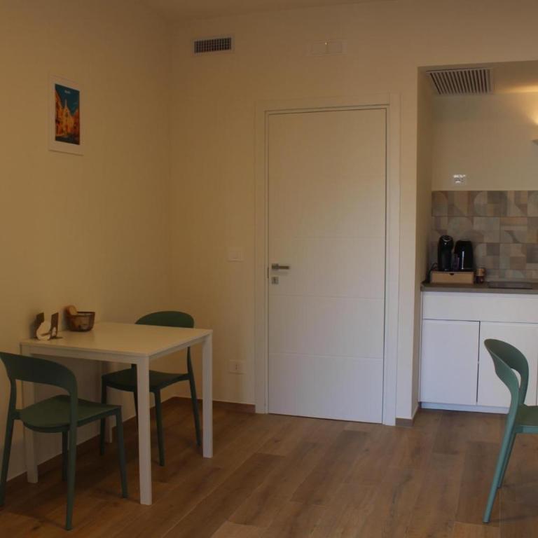 Casa Me - Camera Matrimoniale con Bagno Privato - 8