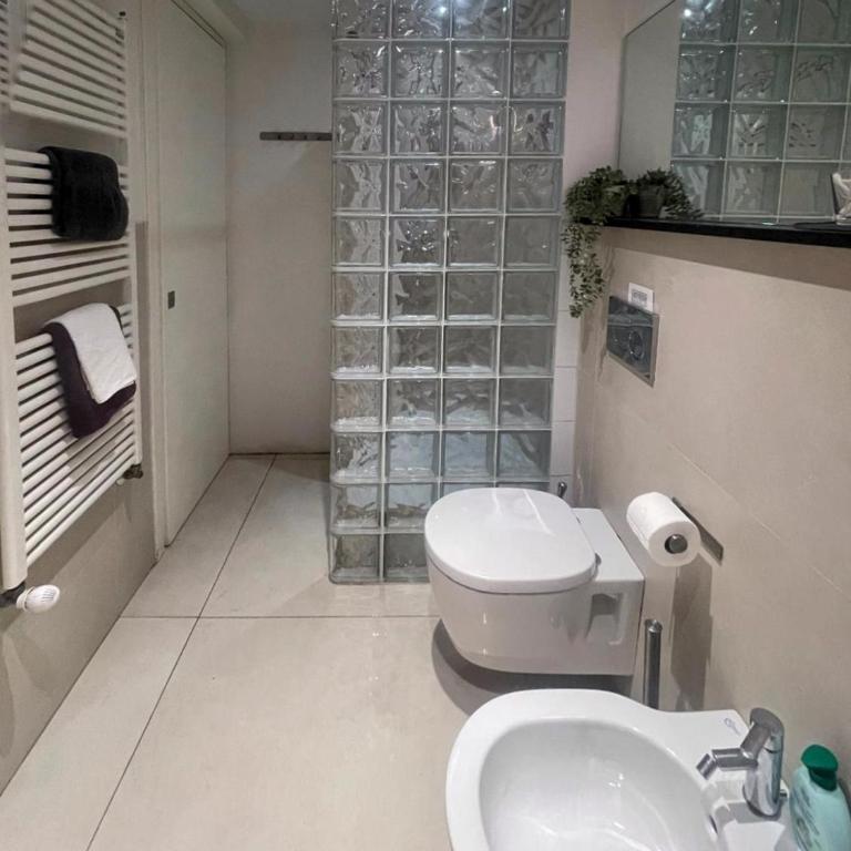 Sunset Balcony Lucca Apartment - Appartamento con 2 Camere da Letto - 17