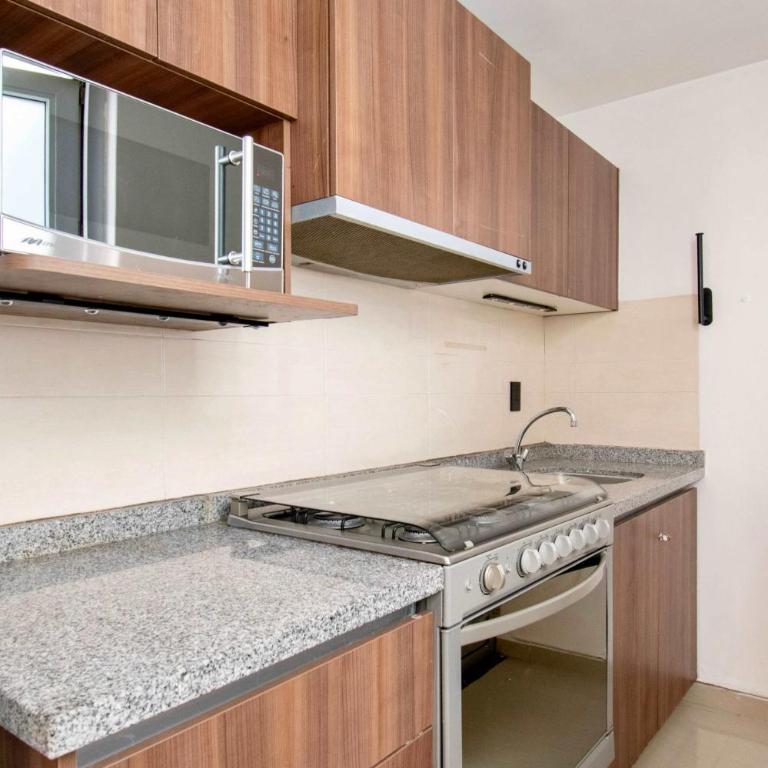 Massive rooftop terrace steps from everything - Apartment mit 2 Schlafzimmern - 54