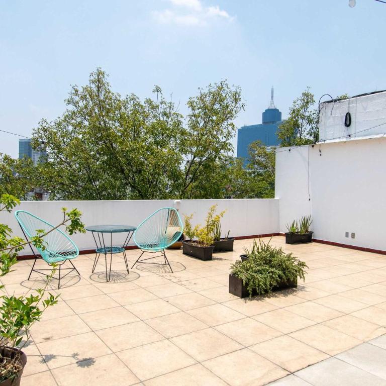 Massive rooftop terrace steps from everything - Apartment mit 2 Schlafzimmern - 64