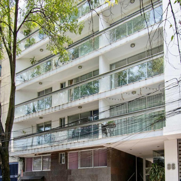 Massive rooftop terrace steps from everything - Apartment mit 2 Schlafzimmern - 69