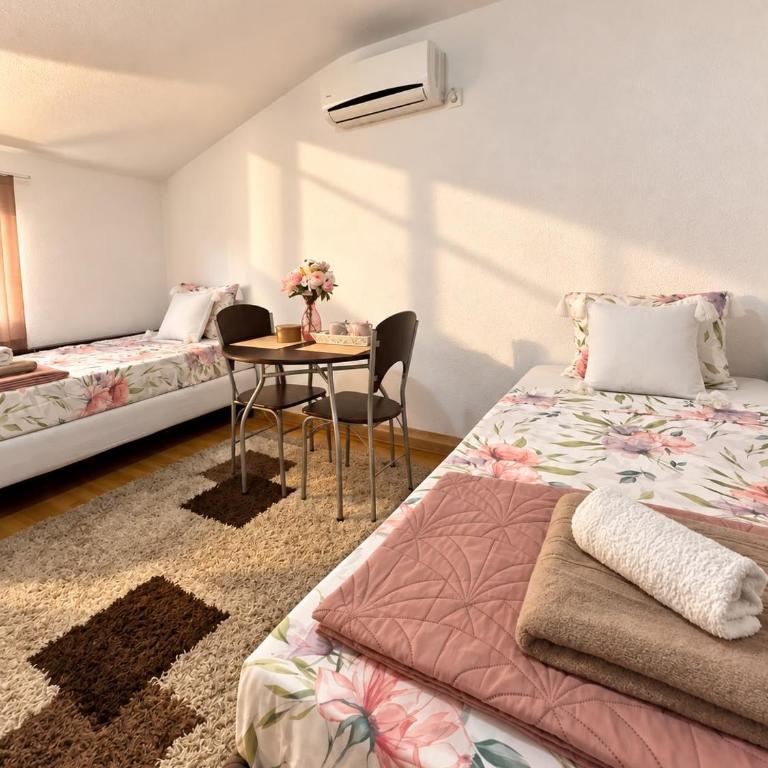 Neretva Apartments - One-Bedroom Apartment - 1
