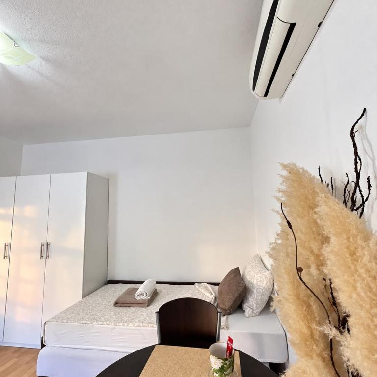 Neretva Apartments - One-Bedroom Apartment - 5