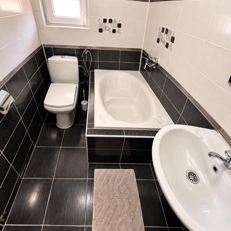 Neretva Apartments - One-Bedroom Apartment - 9
