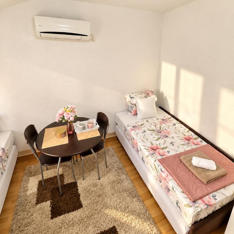 Neretva Apartments - One-Bedroom Apartment - 15