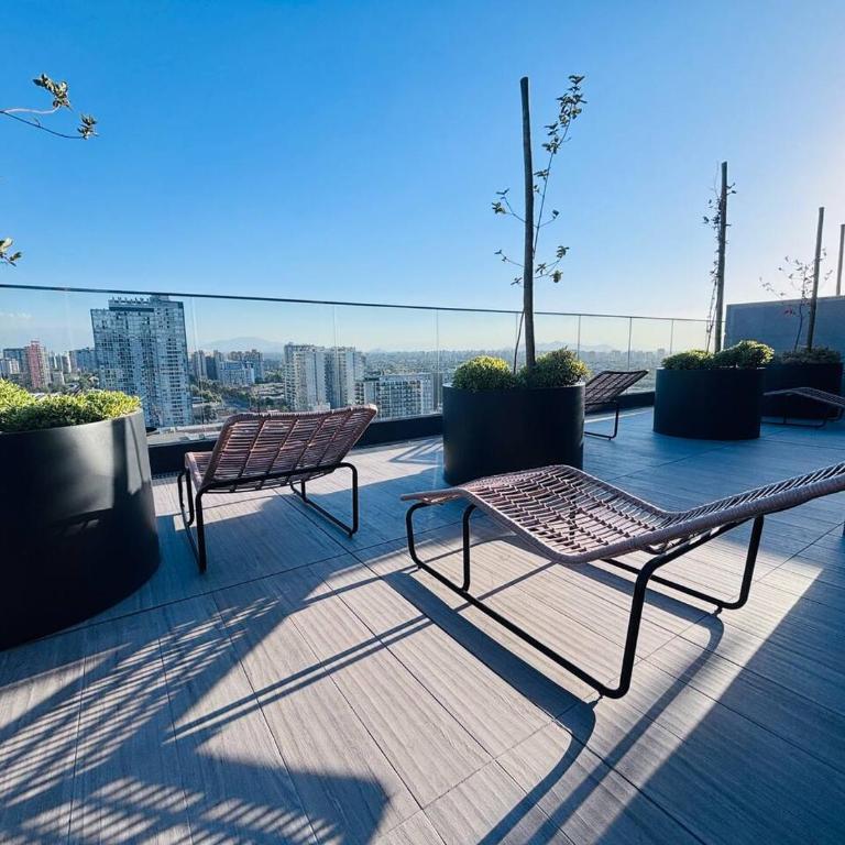 Depto. 2 Dormitorio y 2 baños, AC, parking, Ñuñoa - Apartamento - 29