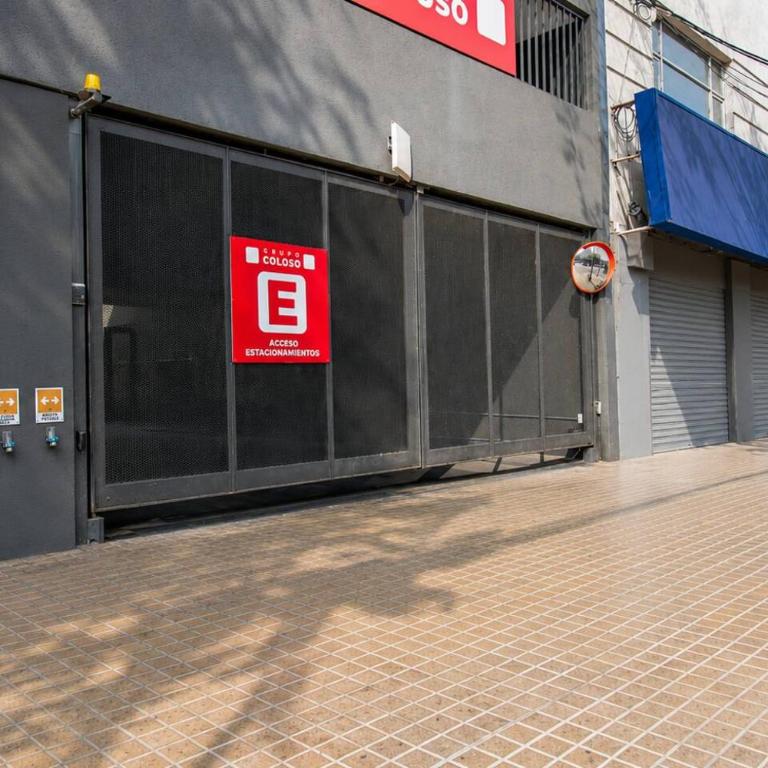 Depto. 2 Dormitorio y 2 baños, AC, parking, Ñuñoa - Apartamento - 61