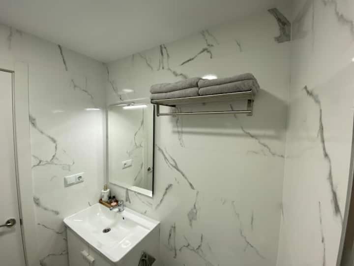 spacious apartment with two bedrooms - Apartment mit 2 Schlafzimmern - 22