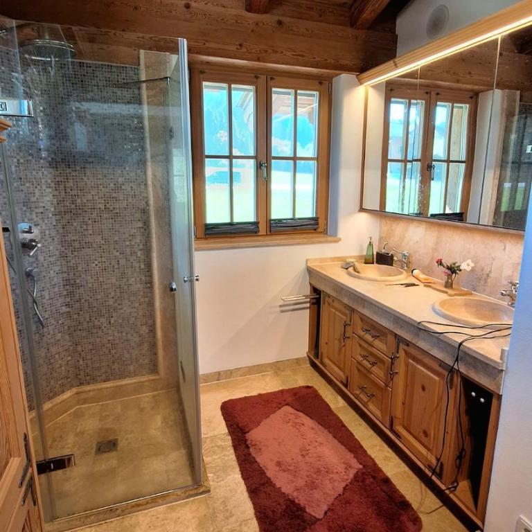 Altholz Chalet mit Garten und Fitnessraum in Söll - Two-Bedroom Chalet - 3
