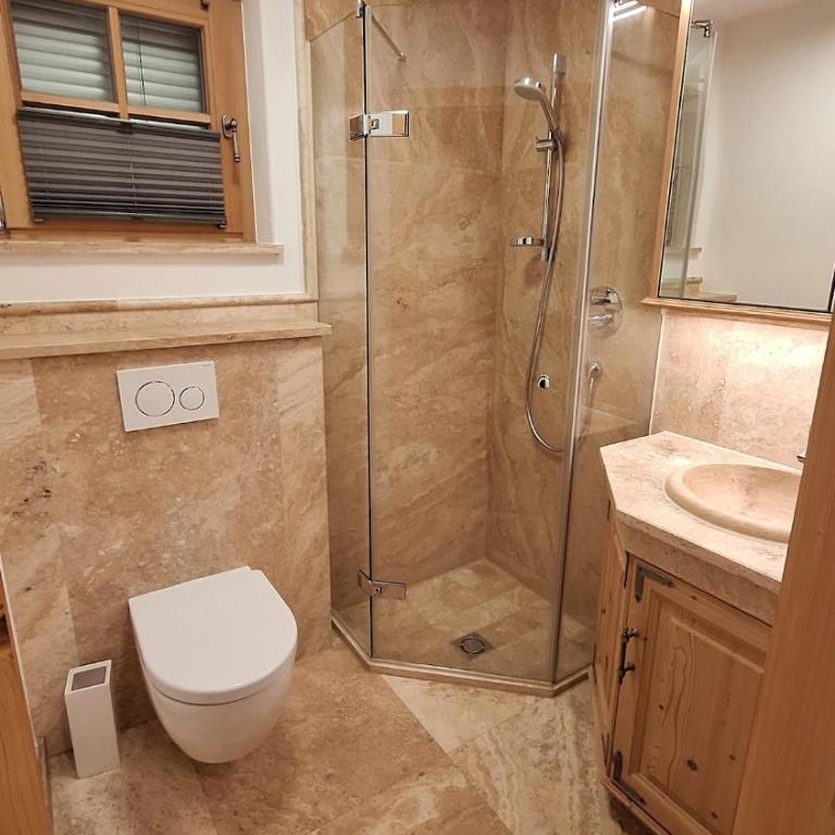 Altholz Chalet mit Garten und Fitnessraum in Söll - Two-Bedroom Chalet - 8