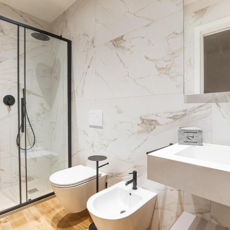 L'Essenziale Fronte Mura, Luxury stay in Lucca city center with private parking - Two-Bedroom Apartment - 21