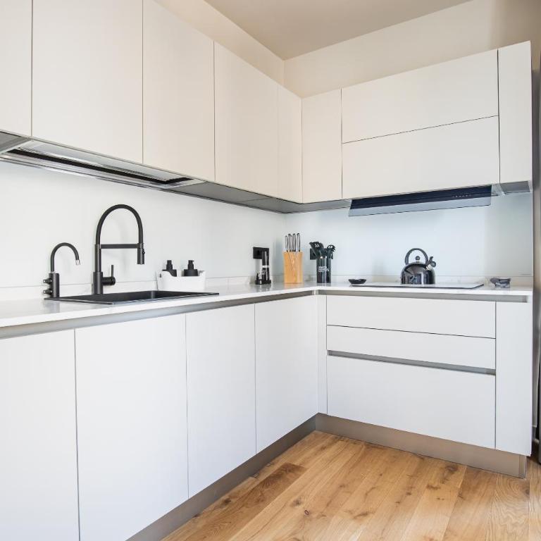 L'Essenziale Fronte Mura, Luxury stay in Lucca city center with private parking - Two-Bedroom Apartment - 28