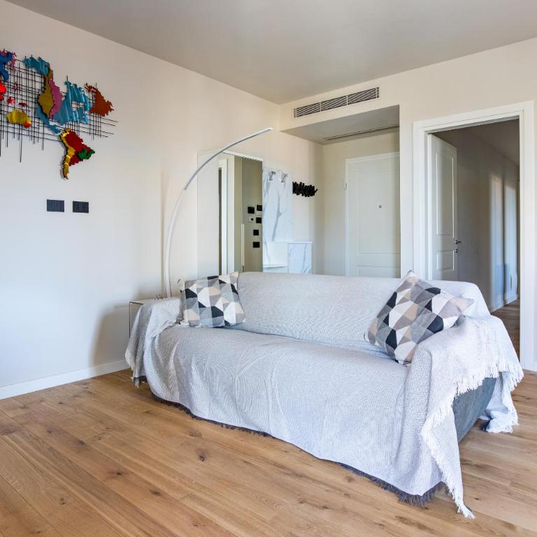 L'Essenziale Fronte Mura, Luxury stay in Lucca city center with private parking - Two-Bedroom Apartment - 36