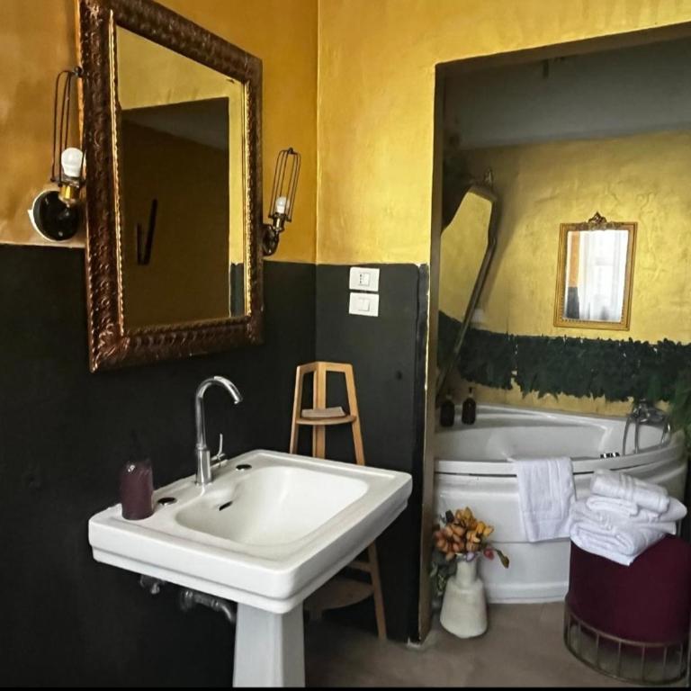 Visconti suite and spa - Camera King - 11