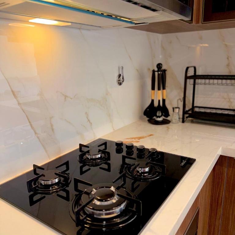 Golden Tower Equipetrol, piscina, gym, sauna y parqueo privado - One-Bedroom Apartment - 23