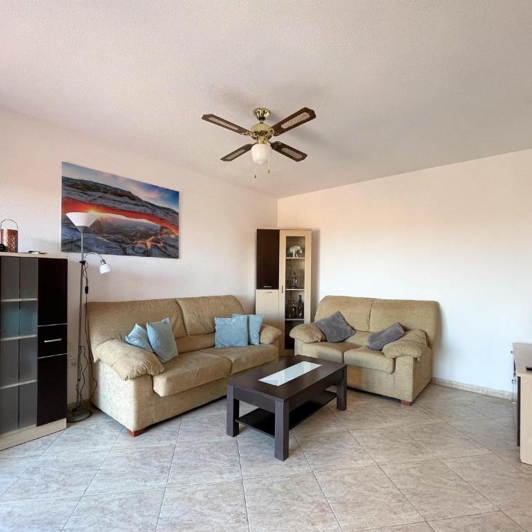 Coastal Family Apartment in Roquetas de Mar - One-Bedroom Apartment - 3
