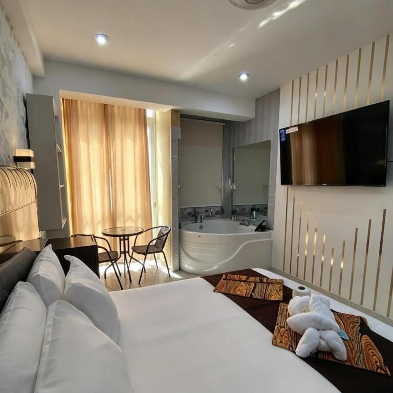 Hotel Rousbell - Suite - 1