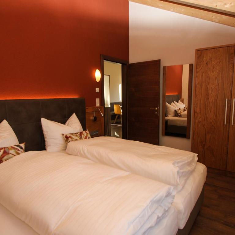 Lux Appartements - Apartment mit 3 Schlafzimmern und Balkon - 3