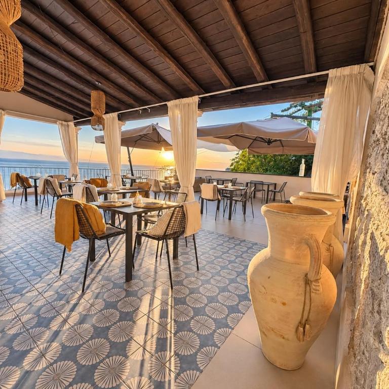 Amaurusa Boutique Hotel - Camera Deluxe Matrimoniale con Vista Mare - 21