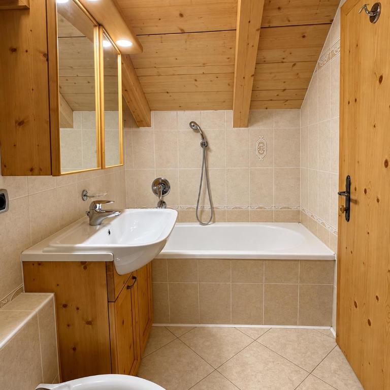 Chalet Casa Luigion - Apartamento de 3 dormitorios con balcón - 10