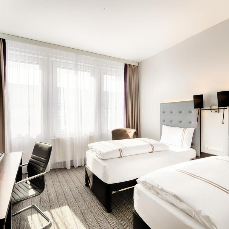 Premier Inn München City Ost - Twin Room - 7