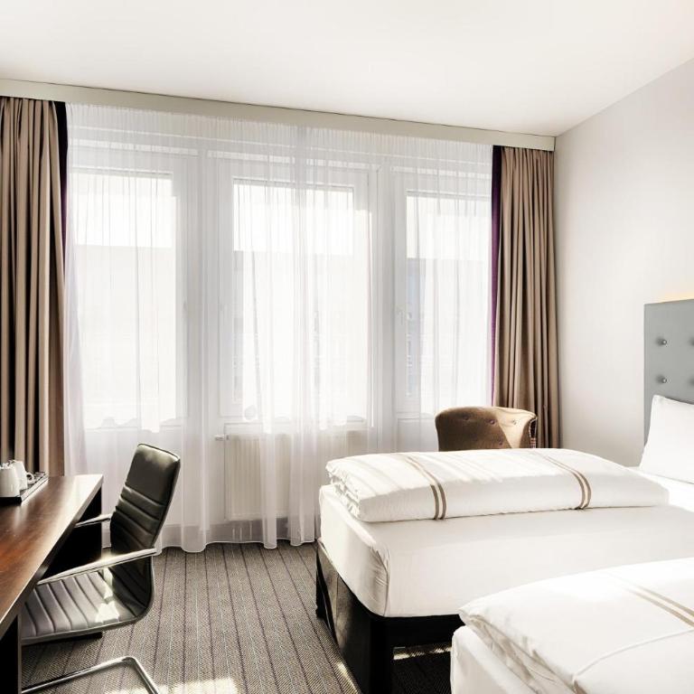 Premier Inn München City Ost - Twin Room - 8