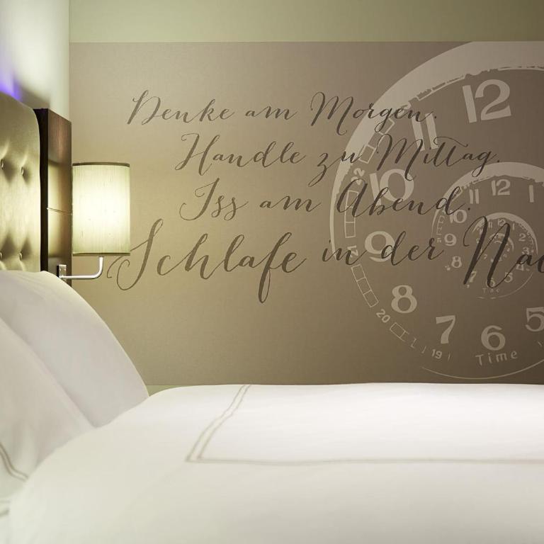 Premier Inn München City Ost - Triple family room - 12
