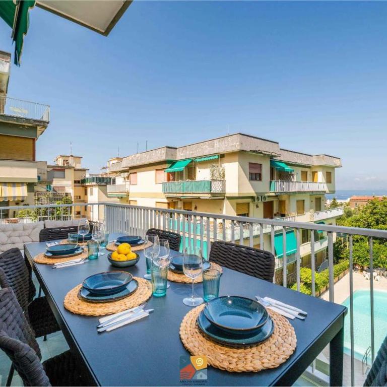 Donna Maria - 3BD Apartment Sorrento-Pool-Terrace - Appartamento - 40