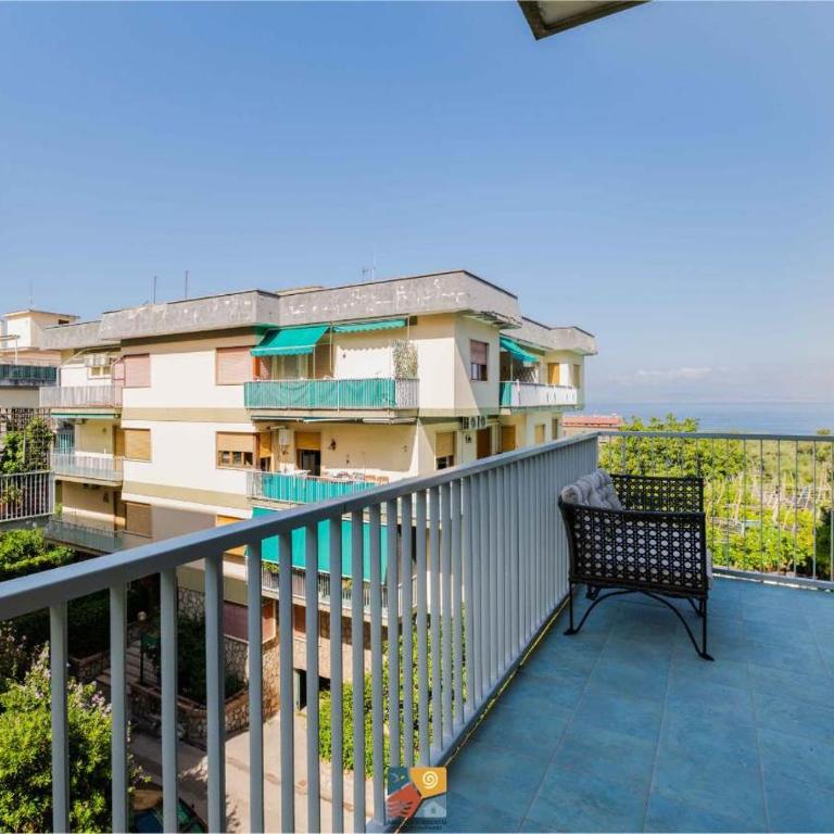 Donna Maria - 3BD Apartment Sorrento-Pool-Terrace - Appartamento - 48