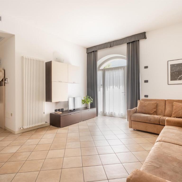 Residence La Vigna - Apartment - Ground Floor (8 Adults) - 3