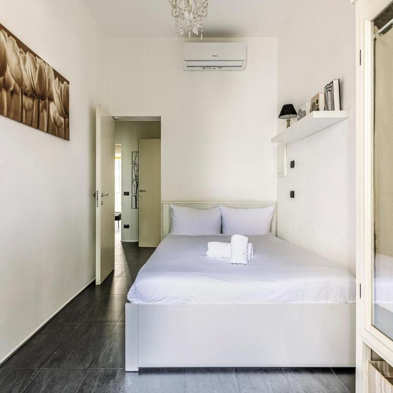 via Cagliero - Rifugio elegante vicino a Centrale - Appartamento con 3 Camere da Letto - 16